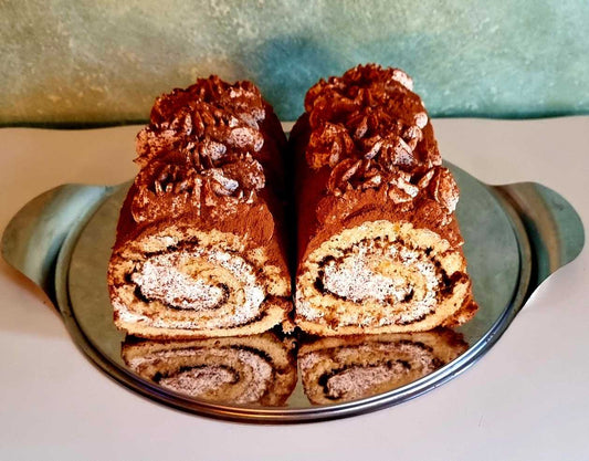 Tiramisu roulette with dark chocolate