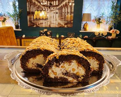 Сникерс рулетка с соленой карамелью 1 шт.